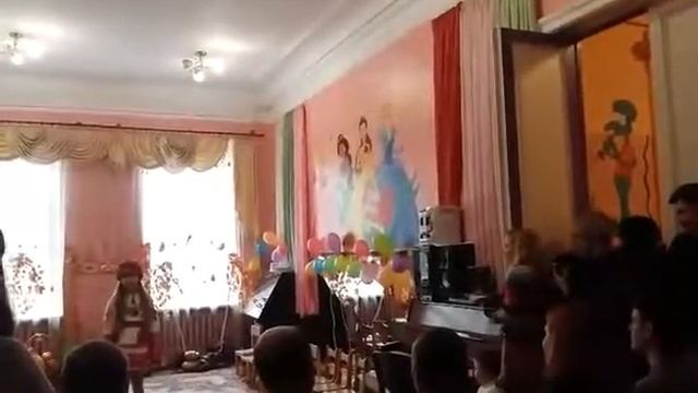 Соня Доцуленко (11лет)-,,Це моя земля".Детский сад 52,,Солнышко" (ОСЕННИЙ БАЛ) смотреть онлайн