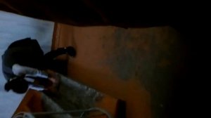 Дети моют полы во время уроков в коридорах школы гимназии № 2 города Шопоков .