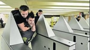 КАК ПРАВИЛЬНО ПОЛЬЗОВАТЬСЯ МОСКОВСКИМ МЕТРО.  Тонкости московского метро