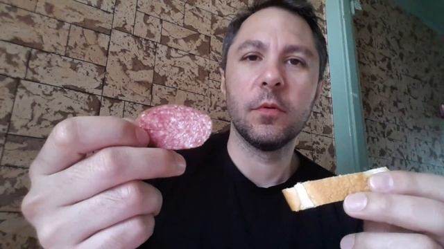 ASMR EATING SOUNDS. КОЛБАСА САЛЯМИ, ВЕТЧИНА,  ЧАЙ. ОБЖОР.