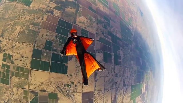 Fun in The Sun Skydive Arizona Wingsuit 2015 смотреть онлайн