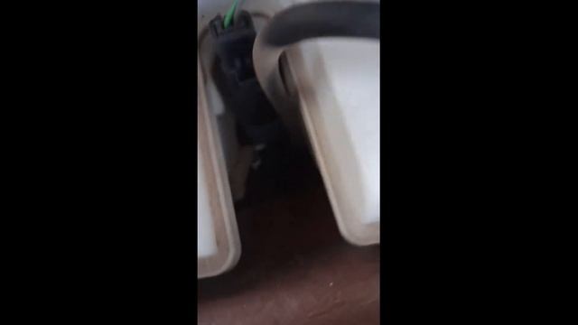 Устраняем течь задней двери на Ларгусе смотреть онлайн
