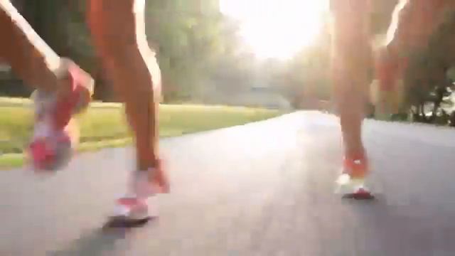 "Run Natural" with Newton Running смотреть онлайн