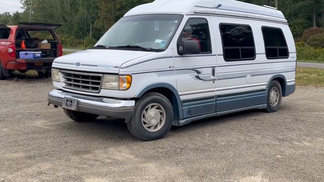1996 Ford E150 Starcraft Van смотреть онлайн