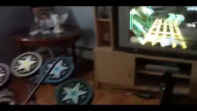 PS3,,5 YEAR OLD PLAYING AC/DC LIVE(ROCK BAND) смотреть онлайн