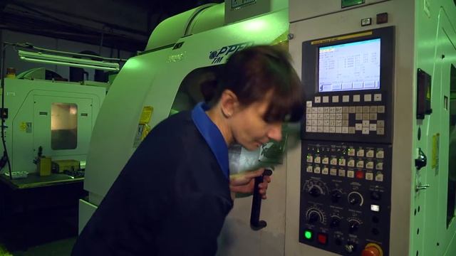 Производственный процесс на ВПМЗ Молот смотреть онлайн