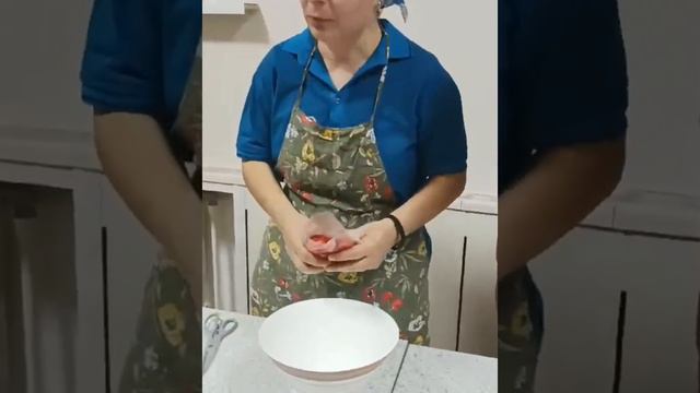 Домашний хлебушек с клубничным топпингом- отличное угощение к чаепитию смотреть онлайн