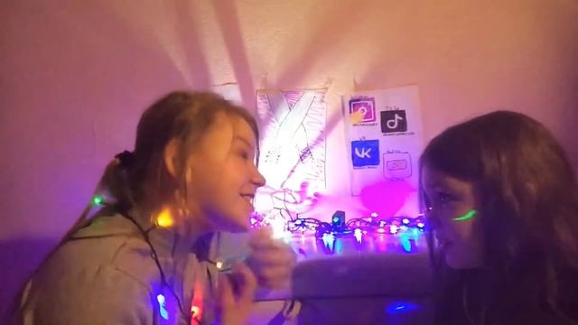 Угадай слово в наушниках с Машей смотреть онлайн