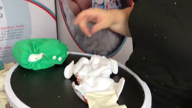 The Difference Between A Flat, Fitted, All In 1 And All In 2 Cloth Nappy смотреть онлайн