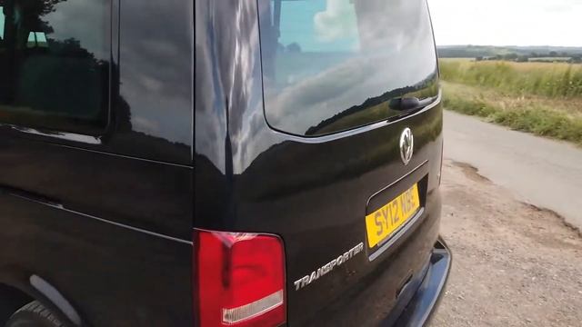 2012 VW Transporter Shuttle смотреть онлайн