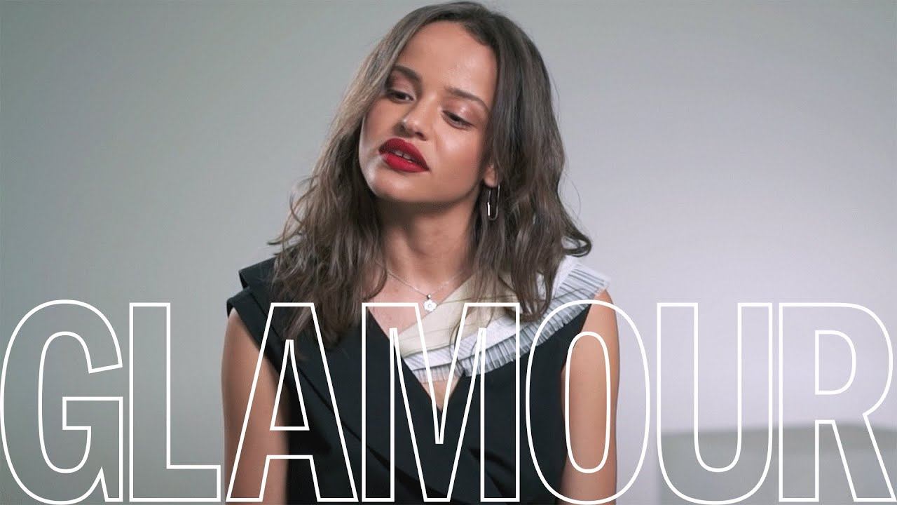 Сюзанна отвечает на самые популярные вопросы из интернета смотреть онлайн