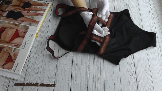 Слитный купальник Изабель Мора 81396 смотреть онлайн