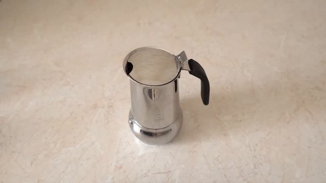 ОНЛАЙН ТРЕЙД.РУ — Кофеварка гейзерная Bialetti KITTY Nera, 6 чашек смотреть онлайн