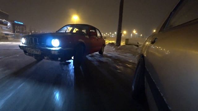 Полноценный выезд на парковку Crocus City Hall смотреть онлайн