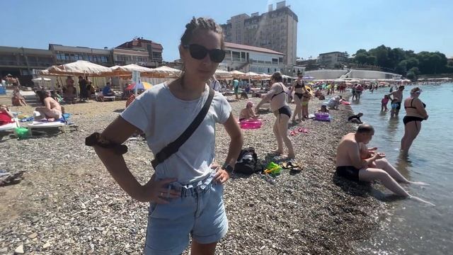 ДЖУБГА . ОБСТАНОВКА НАБЕРЕЖНОЙ . СТОИТ ЛИ ЕХАТЬ ОТДЫХАТЬ В 2023 ГОДУ ? смотреть онлайн