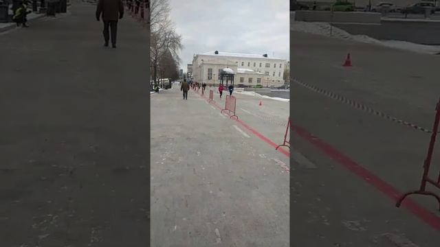 В ЕКАТЕРИНБУРГЕ СТАРТОВАЛ ЗАБЕГ НА 7КМ И 21КМ ЕВРОПА-АЗИЯ смотреть онлайн