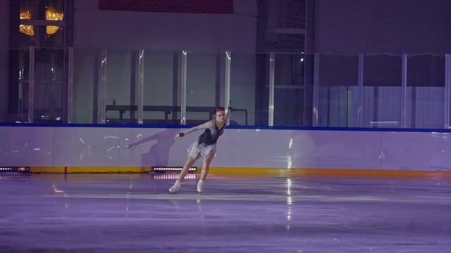 Александра Трусова. Выступление на открытии Академии фигурного катания 