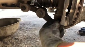 Замена пыльника на наружном шрусе на ВАЗе 2112 и верхней правой опоры двигателя