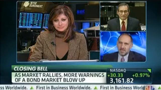 Rick Santelli's Wacky Shouting Match on Debt With Clueless Keynesian смотреть онлайн