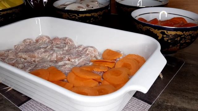 КАРТОФЕЛЬНАЯ ЗАПЕКАНКА С КУРИЦЕЙ. самая вкусная и очень сочная смотреть онлайн