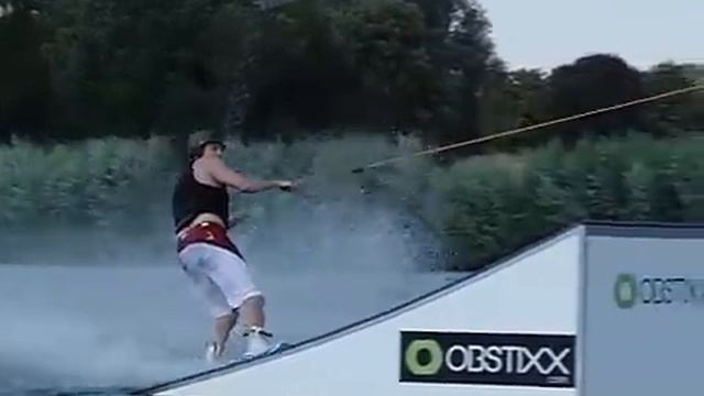 Wakeboard-tantrum-kicker Slowmotion