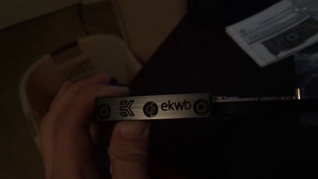 Unboxing the EK-GTX970 Water Block! смотреть онлайн