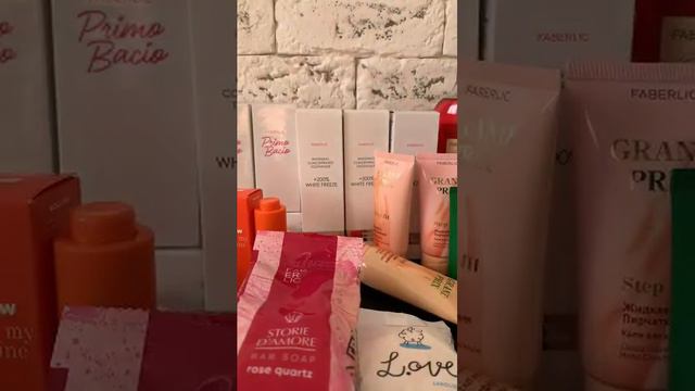 Распаковка заказа Фаберлик. Ссылка на магазин (покупки со скидками и подарками) в комментариях. смотреть онлайн