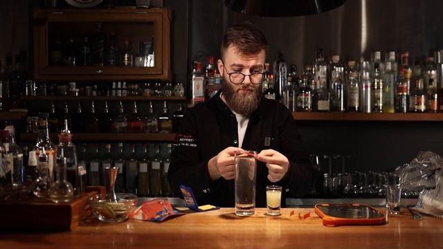 КАК СДЕЛАТЬ РАСТВОР ЯБЛОЧНОЙ КИСЛОТЫ ДЛЯ КОРДИАЛА И АЛЬТЕРНАТИВЫ ЛИМОННОМУ СОКУ? СОВЕТЫ ОТ БАРМЕНА. смотреть онлайн