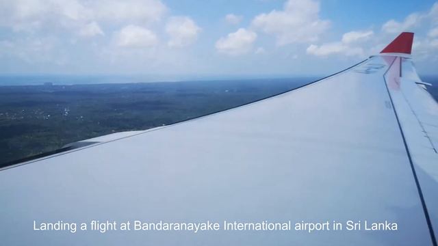 A flight landing to Bandaranayake International Airport, Colombo, Sri Lanka during the day time. смотреть онлайн
