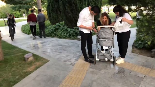 Прогулка в парке с детьми смотреть онлайн