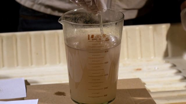 Как самому приготовить проявитель для пленки. 90 выпуск. Учимся работать с фотопленкой. смотреть онлайн