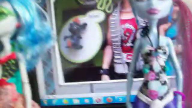 Видео-обзор Эби, Гулии и Купидон Monster High смотреть онлайн