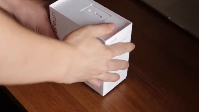 urBeats se Unboxing (gold) / Распаковка смотреть онлайн