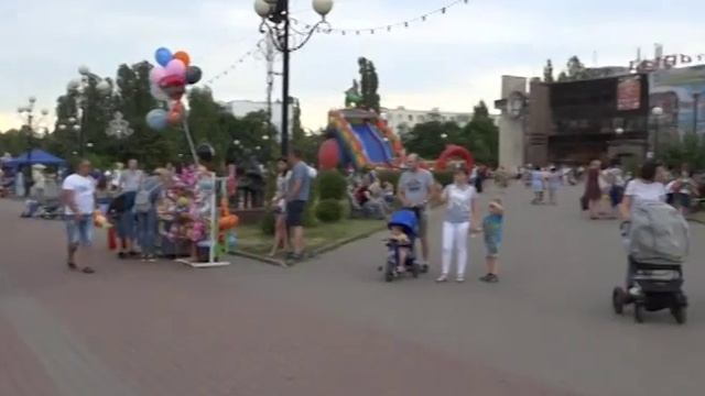 День молодежи в Старом Осколе прошел на спортивной ноте смотреть онлайн