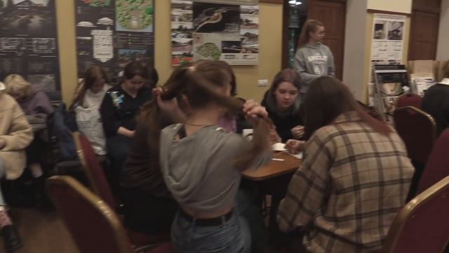 В КТМУ прошла интеллектуальная игра "What? Where? When?" в рамках недели английского языка. смотреть онлайн