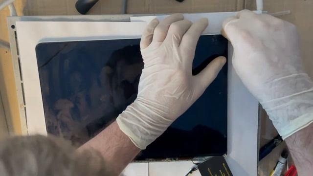 Замена светофильтров на экране Apple Macbook A1502