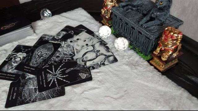 Что Он осознал? Гадание таро сегодня.