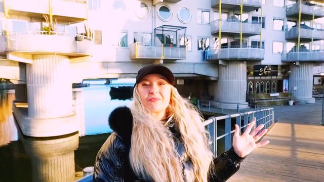 Забронировали отель в Амстердаме. Еду за рулём. Обзор нашего номера, что заказала на завтрак? смотреть онлайн