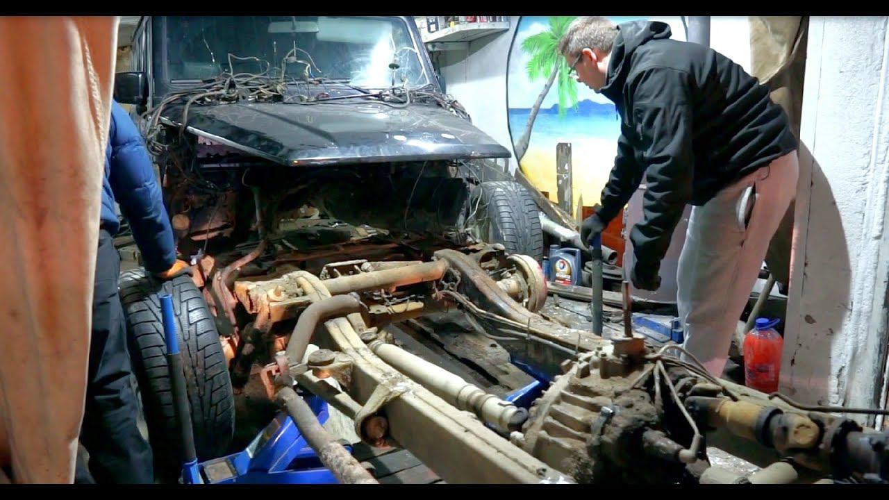 Как снять кузов с рамы в гараже без подъемника. Mercedes G-Class Киллер. смотреть онлайн