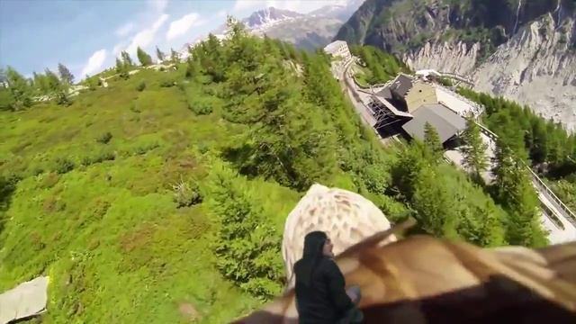 К спине орла прикрепили камеру GoPro и отпустили полетать над горами. смотреть онлайн