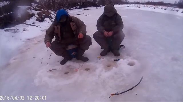 Чеснава последний лёд 2016 Просто добрый и сытый обед на реке смотреть онлайн