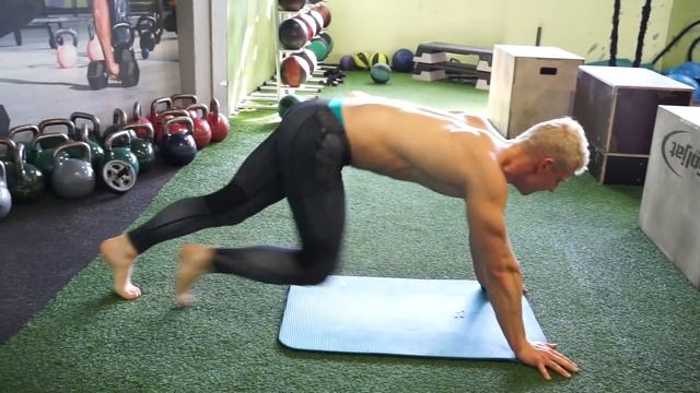 20 Intense Abs Exercises смотреть онлайн