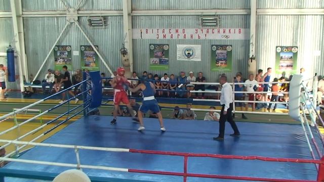 Чемпионат области по боксу среди юниоров в Геническе смотреть онлайн