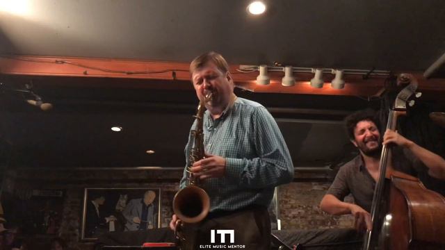 Joel Frahm Trio Plays Charlie Parker смотреть онлайн