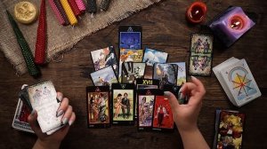 Что он ко мне чувствует? Какие его мысли и чувства ко мне? таро онлайн