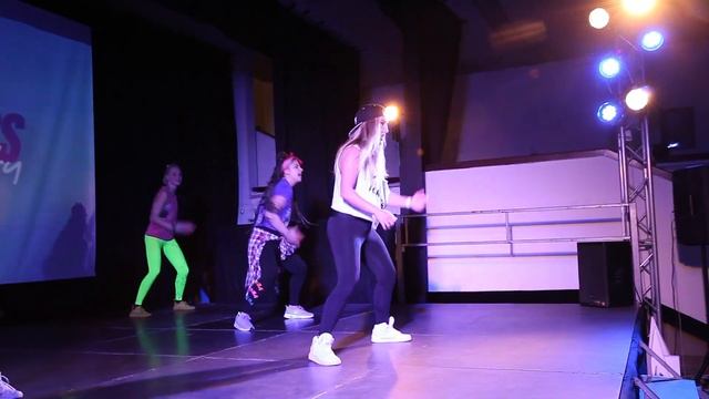 DANCE FITNESS PARTY в Калининграде Кристина Халимова смотреть онлайн