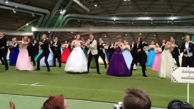 Wanhojen tanssit 2016 (sata salamaa-Antti Tuisku) смотреть онлайн