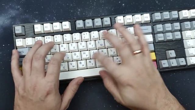 Обзор Varmilo VA108M Vintage Days. | Киберспортивный магазин Clife.ru смотреть онлайн
