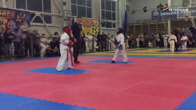 Спортсмены из Серпухова завоевали две золотые медали на соревнованиях по карате в Пушкино смотреть онлайн