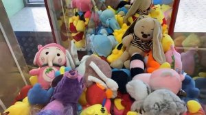 СТОИТ ЛИ ТРАТИТЬ МНОГО ДЕНЕГ В АППАРАТЕ ХВАТАЙКА С ИГРУШКАМИ???